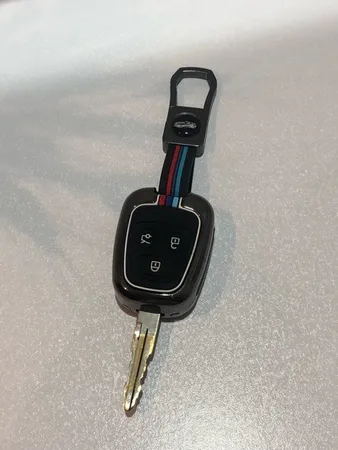 قاب ریموت و جاسوئیچی خودرو چیکال مدل P-626 مناسب برای ساینا