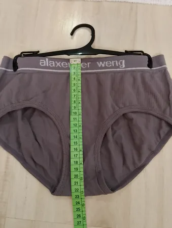 ست نیم تنه و شورت ورزشی زنانه مدل 4621