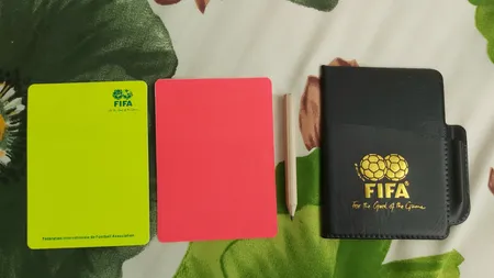 کارت داوری فوتبال طرح FIFA 56