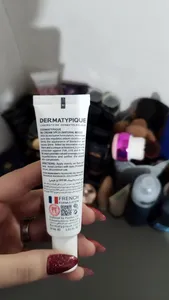 تجریه خرید کرم پودر BB درماتیپیک دارای spf 20 رنگ بژ طبیعی حجم 30 میلی لیتر