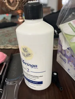 لوسیون مرطوب کننده بدن مورینگا امو مدل مغذی 2 مناسب پوست های خشک حجم 300 میلی لیتر