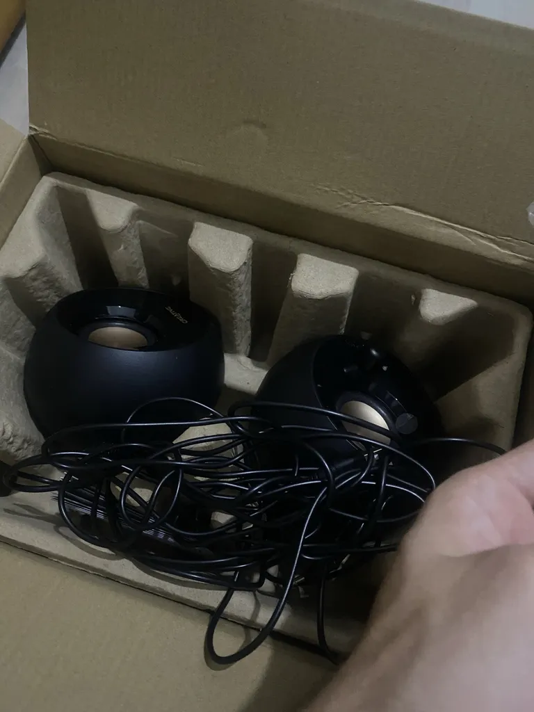 اسپیکر دسکتاپ کریتیو مدل Pebble Plus