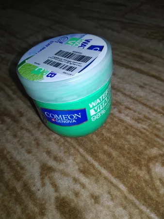 کرم آبرسان کامان سری واتربمب مدل VITAMIN C حجم 200 میلی‌لیتر