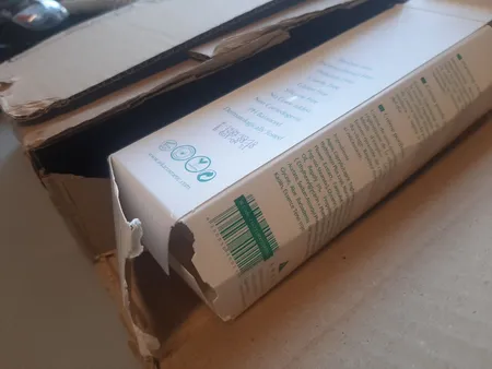 کرم آبرسان تگودر مدل Oil Clean حجم 100 میلی‌لیتر