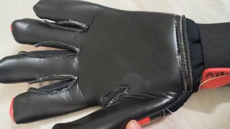 دستکش دروازه بانی اچ او مدل r