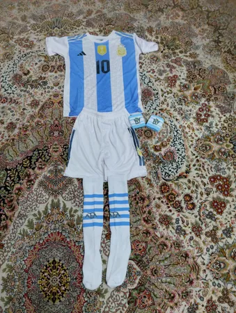 ست 5 تکه لباس ورزشی پسرانه مدل تیم ملی آرژانتین 2025