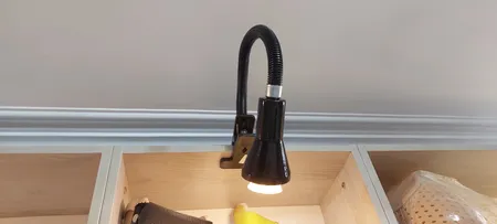 چراغ مطالعه صنایع‌ کریم‌ زاده مدل گیره ای کد CL-115