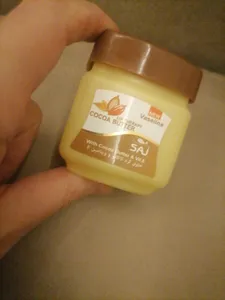 تجریه خرید وازلین لب ساج مدل کره کاکائو