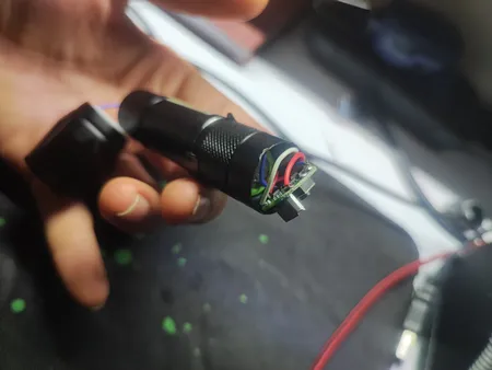 چراغ قوه دستی مدل پلیس با نور مهتابی