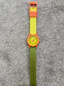 تجریه خرید ساعت مچی عقربه ای دخترانه کیو اند کیو مدل VS49J008Y