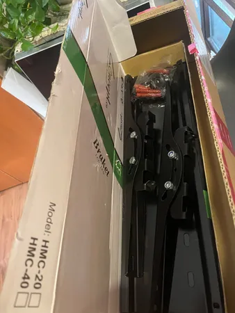 پایه دیواری متحرک مدل L2 مناسب برای تلویزیون های 36 تا 55 اینچی