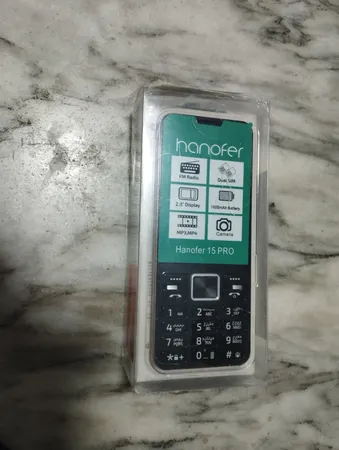گوشی موبایل هانوفر مدل 15Pro دو سیم کارت ظرفیت 32 مگابایت و رم 32 مگابایت