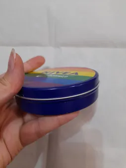 کرم مرطوب کننده نیوآ مناسب انواع پوست حجم 150 میلی لیتر