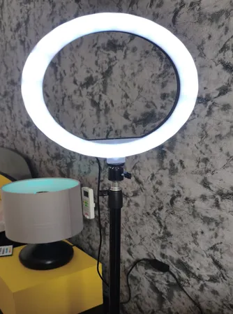 رینگ لایت مدل MJ26-RGB به همراه پایه