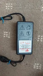 آداپتور 12 ولت 2 آمپر مدل SL-142 مناسب برای دوربین مداربسته