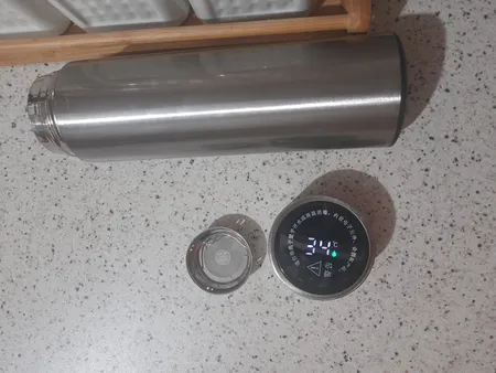 فلاسک هوشمند مدل 058 گنجایش 0.5 لیتر