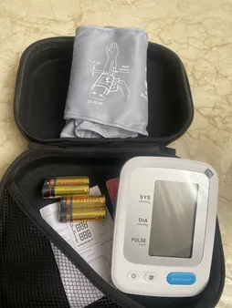 فشارسنج دیجیتال یونکر مدل سخنگو کد YK-BPA1