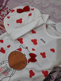ست سرهمی و کلاه نوزادی دخترانه طرح گاو کد M268