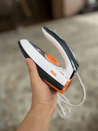 اتو بخار دی اس پی مدل kd1068