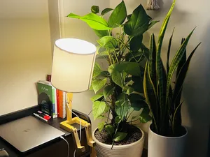 تجریه خرید آباژور رومیزی تابنده مدل پینوکیو