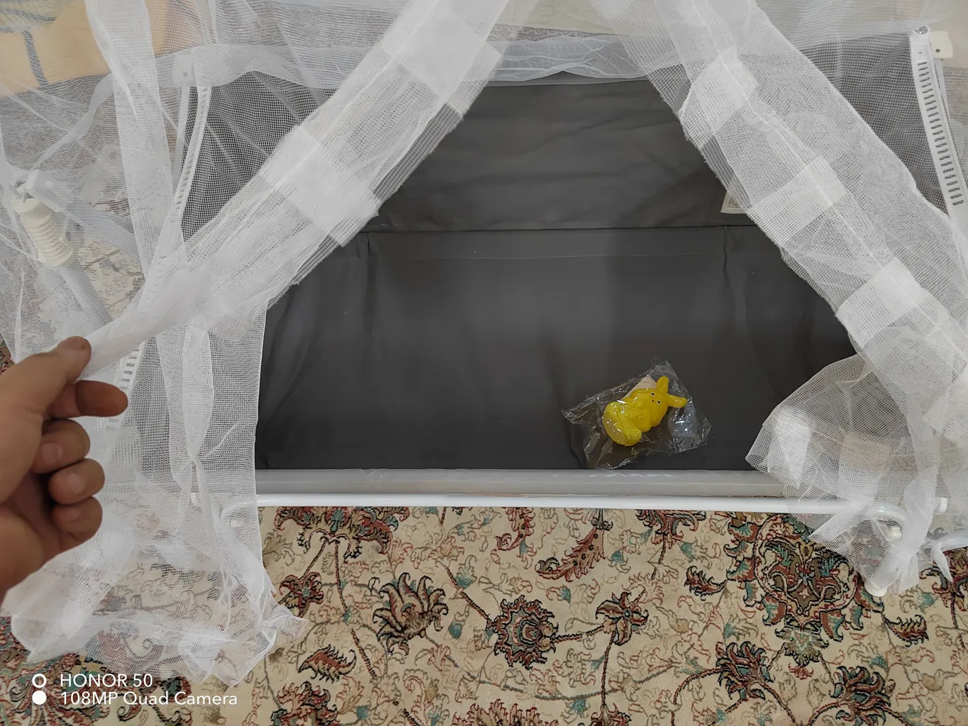 گهواره نوزاد شادی مدل مخمل طرح باغ وحش