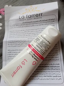 تجریه خرید کرم کنترل‌کننده چربی و آبرسان لافارر مدل 01 مناسب پوستهای چرب و مستعد آکنه حجم 75 میلی‌لیتر