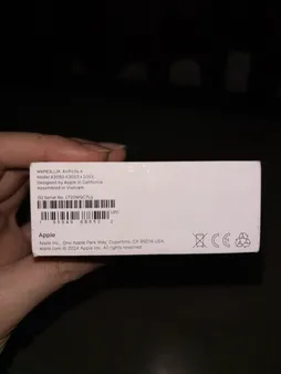 هدفون بلوتوثی اپل مدل AirPods 4