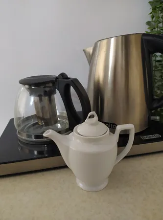 قوری زعفران شرکت صنایع چینی تقدیس مدل موناکو 120