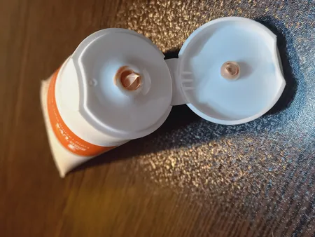 کرم ضدآفتاب هیدرودرم مدل Medium Beige SPF50، حجم 50 میلی‌لیتر