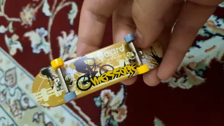 اسکیت بورد انگشتی اسکیت پارک مدل حرفه ای