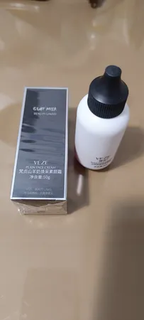 کرم روشن کننده وزه مدل شیر بز وزن 50 گرم