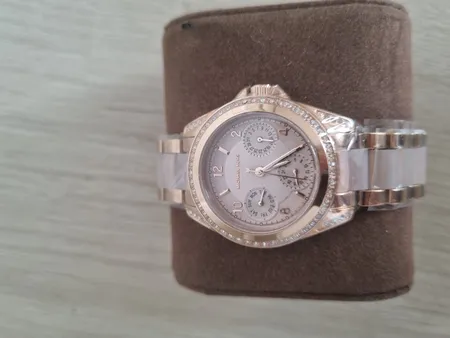 ساعت مچی عقربه ای زنانه مایکل کورس مدل AW MK6175