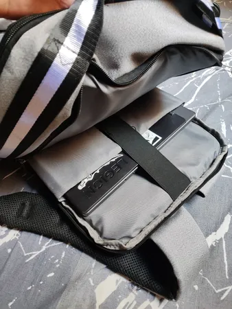 کوله پشتی لپ تاپ مدل B-085 مناسب برای لپ تاپ تا 15.6 اینچی