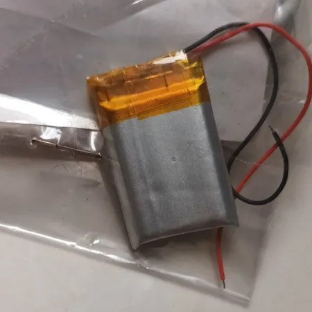 باتری لیتیوم یون قابل شارژ مدل Head-01 ظرفیت200میلی آمپر ساعت