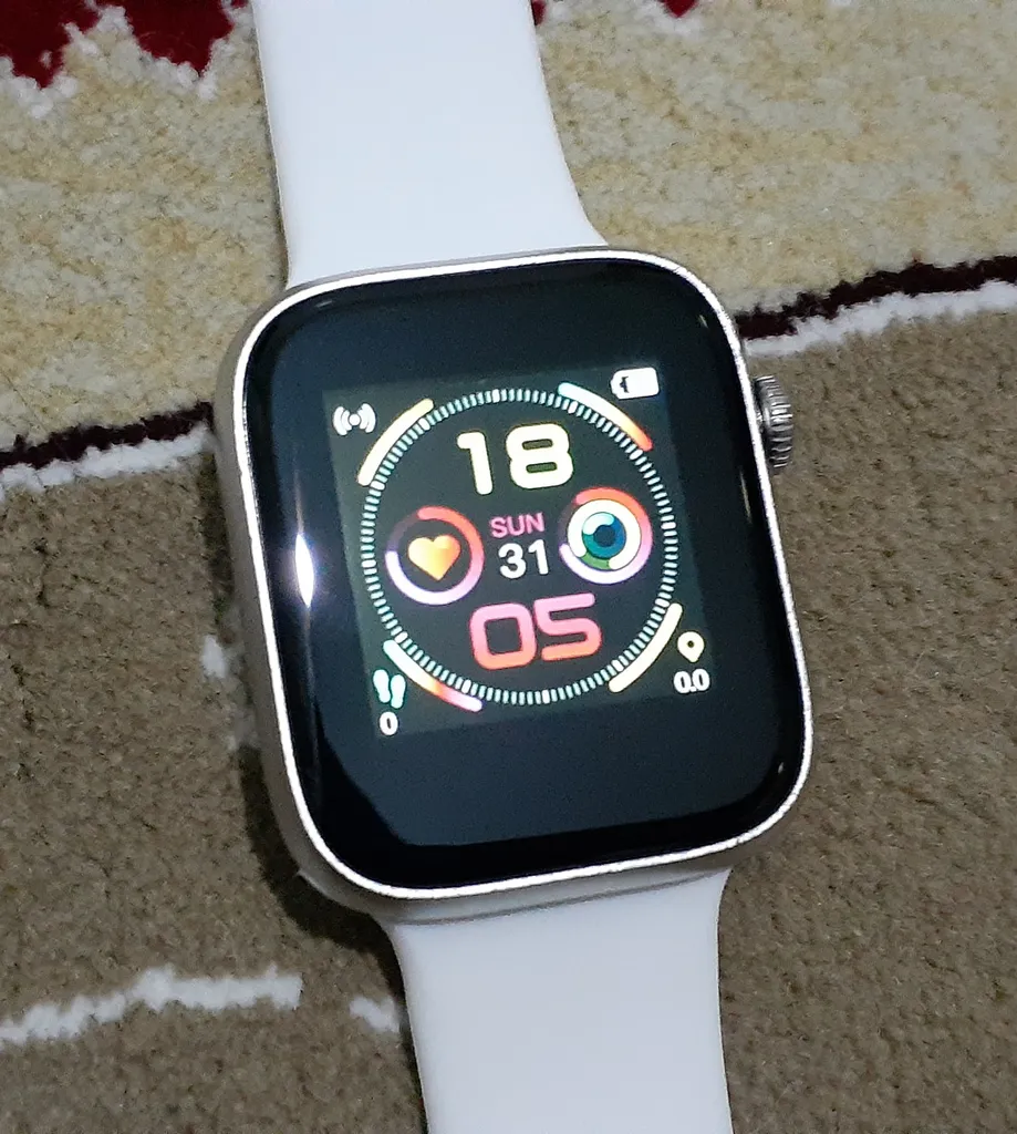 ساعت هوشمند مدل XS18