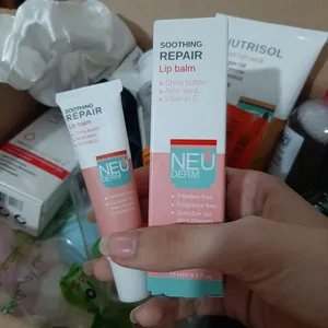 تجریه خرید بالم لب نئودرم مدل Soothing Repair حجم 15 میلی لیتر