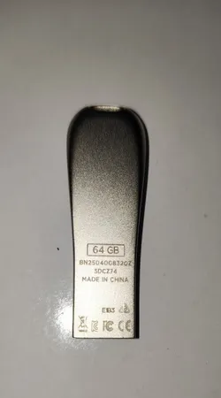 فلش مموری سن دیسک مدل Ultra Luxe ظرفیت 64 گیگابایت با رابط USB 3.1