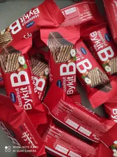 تجریه خرید ویفر شکلاتی مینی بایکیت فندقی شونیز - 500 گرم