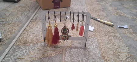 استند جواهرات مدل فروردین طرح چوب لباسی