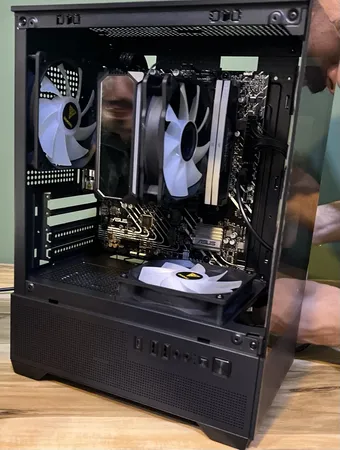 کیس کامپیوتر گیم دیاس مدل AURA GC9M ELITE ARGB