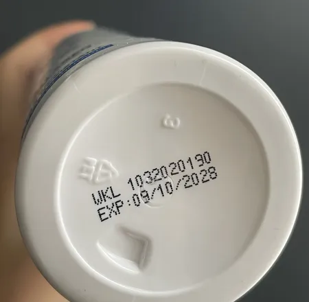 اسپری ضدآفتاب بی‌رنگ وکالی مدل SPF70 مناسب انواع پوست، حجم 230 میلی‌لیتر