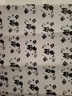 کاغذ کادو مدل عجیب غریب‌های خیلی بامزه سایز 50×70 سانتی‌متر بسته 5 عددی