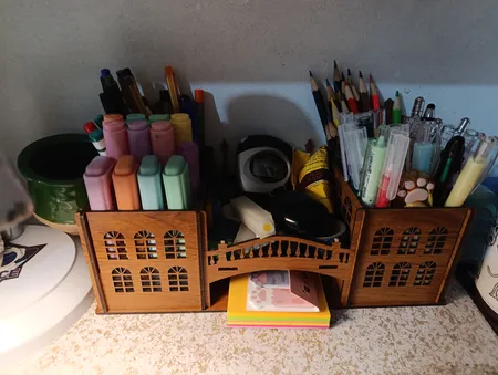 جامدادی رومیزی  رانزو گالری مدل ساختمان کلاسیک کد 0107