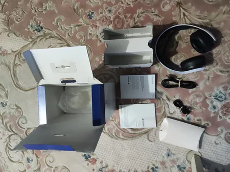 کنسول بازی سونی مدل PlayStation 5 ظرفیت 825 گیگابایت ریجن 1200 آسیا به همراه دسته اضافی و پایه شارژر و هدست