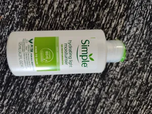 تجریه خرید کرم مرطوب‌کننده سیمپل مدل light حجم 125 میلی‌لیتر