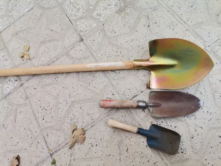 بیلچه باغبانی مدل B 044