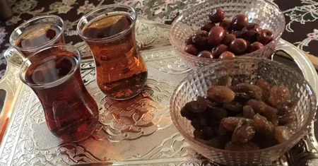 استکان پاشاباغچه سری اوسکودار کد 42021 بسته 12 عددی