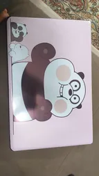 استیکر لپ تاپ مدل پاندا کوچولوی خنگ کد01 مناسب برای لپ تاپ 17 اینچ به همراه برچسب حروف فارسی کیبورد