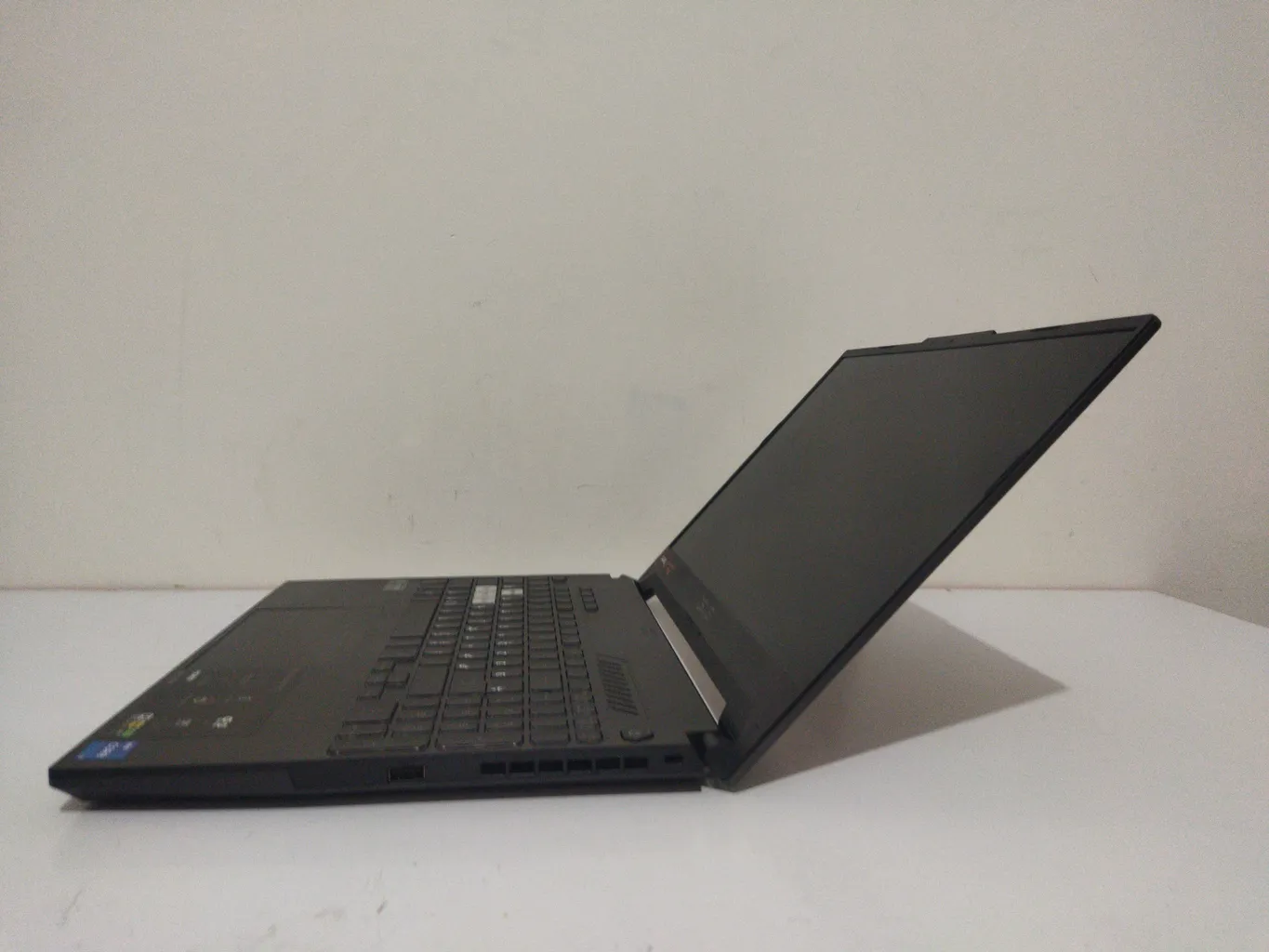 لپ تاپ 15.6 اینچی ایسوس مدل TUF Gaming F15 FX507ZC4-HN153-i7 12700H-16GB DDR4-512GB SSD-RTX3050-FHD