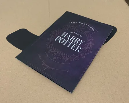 اسباب بازی زینتی مستر گرین مدل کتابچه دنیای هری پاتر